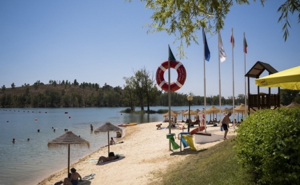 Praia Fluvial da Albufeira da Tapada Grande recebe certificado pelos 5 anos com Bandeira Azul