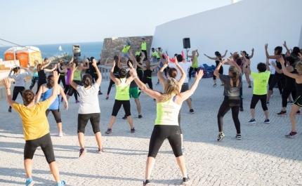 Entre na próxima Mega aula de Zumba em Carvoeiro