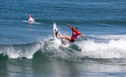 Yolanda Hopkins conquista o Rip Curl Pro Anglet