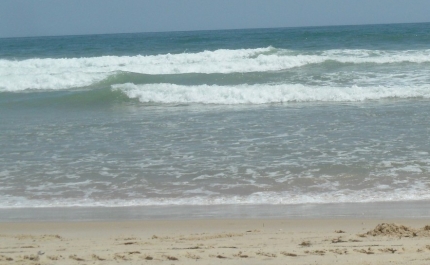 Levantada proibição de banhos na praia do Alemão em Portimão
