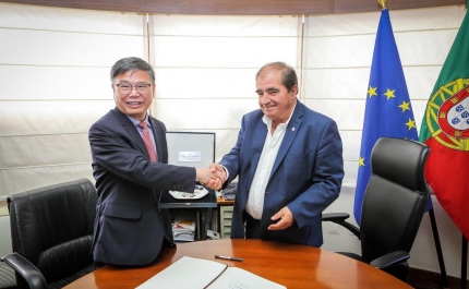 EMBAIXADOR DA CHINA VISITA ALBUFEIRA