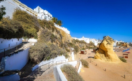 Praia do Peneco Alvo de intervenções num valor superior a um milhão de euros