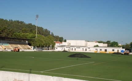 INICIARAM-SE AS OBRAS DO NOVO RELVADO SINTÉTICO DO CAMPO MUNICIPAL DE S. BARTOLOMEU DE MESSINES