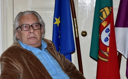 CASIMIRO DE BRITO APRESENTA «ALFA E ÓMEGA – BREVE DICIONÁRIO PESSOAL» EM LOULÉ