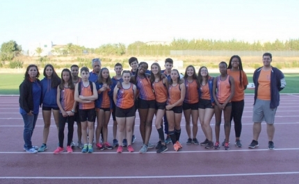 Atletismo | CDQ - Centro Desportivo de Quarteira, Campeão Regional de Iniciados Femininos