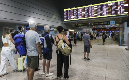 Aeroporto de Lisboa com 14 voos cancelados em dia de greve na Menzies