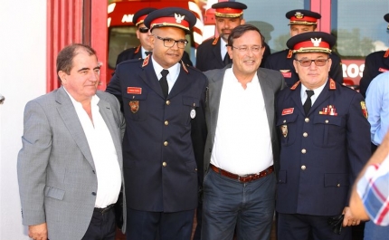 CARLOS SILVA E SOUSA FELICITA NOVO COMANDANTE DOS BOMBEIROS VOLUNTÁRIOS DE ALBUFEIRA