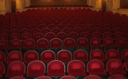 Companhia de Teatro do Algarve estreia adaptação de «Romeu e Julieta»