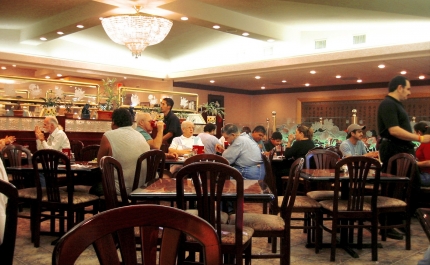 DGS emite orientação com medidas para reabertura de restaurantes e cafés