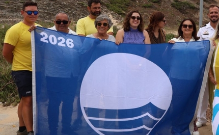 Vila do Bispo volta a hastear os galardões Bandeira Azul, Qualidade de Ouro e Praia Acessível