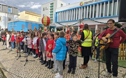 QUARTEIRA | Rua de Natal com muita animação musical 