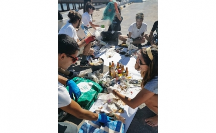 Praia de Faro: foi realizada limpeza de praia - Há mar e mar, Há usar e Recuperar