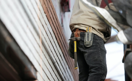 Falta de mão-de-obra na construção faz subir salários
