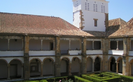 Museu Municipal de Faro recebe exposição «Incómodo» do projeto Manicómio