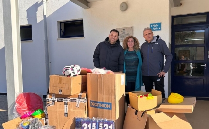 NO ÂMBITO DO PROJETO «TROFÉU ESPíRITO DESPORTIVO», O MUNICÍPIO DE SILVES ENTREGA MATERIAL DESPORTIVO ÀS ESCOLAS DO CONCELHO 