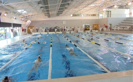 TORNEIO ESPECIALISTA DE NATAÇÃO TEM LUGAR NAS PISCINAS MUNICIPAIS DE SILVES