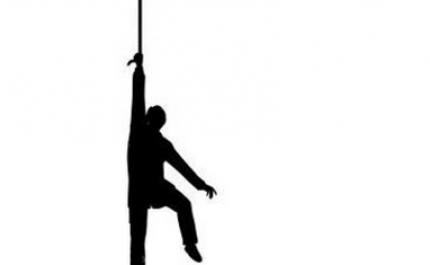 Homem pendurado em Albufeira, resgatado pelos Bombeiros