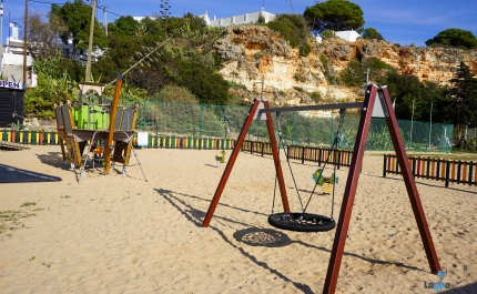 Praia Grande, em Ferragudo, volta a ter Parque Infantil