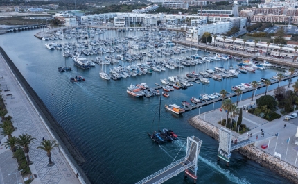 CATAMARÃS VOADORES VOLTAM A LAGOS PARA 2 GRANDES COMPETIÇÕES