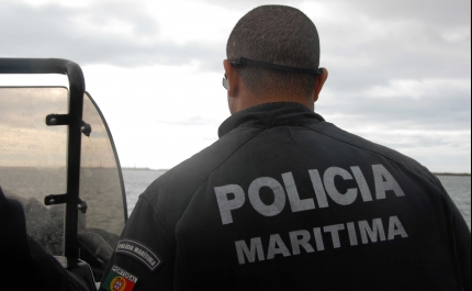 Autoridade Marítima Nacional resgata sete pessoas de embarcação de recreio que se voltou em Faro