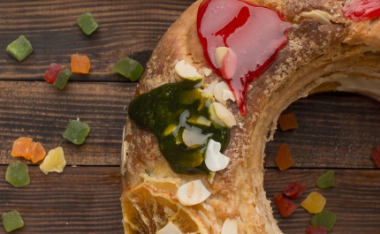 «DOMINGUINHOS» ALGARVE: MERGULHA NA DELICIOSA HISTÓRIA DE UM DOS MAIORES SÍMBOLOS NATALÍCIOS, O BOLO-REI