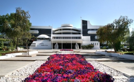 ALBUFEIRA ASSOCIA-SE AO MOVIMENTO  «LIGHT IT UP BLUE» EM DEFESA DO AUTISMO