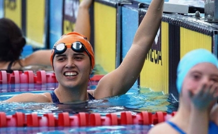 Raquel Correia é campeã nacional  de natação adaptada