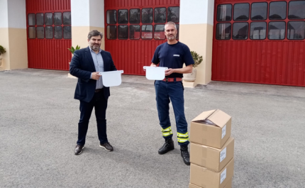 Câmara Municipal de Lagos distribui viseiras de proteção facial