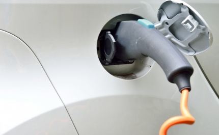 Plataforma hoje lançada ajuda na compra de automóveis elétricos