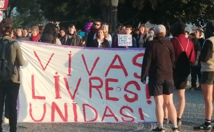 Dia da Mulher marcado por manifestação feminista na Baixa de Faro