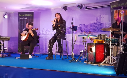 QUARTEIRA | César Matoso encerra apresentação do CD Jardim