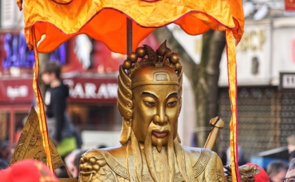 Investimento dos vistos gold cai a pique no primeiro semestre - chineses mantêm liderança