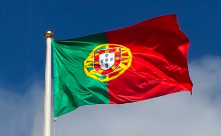 Portugal recebeu no domingo grupo de 80 afegãos