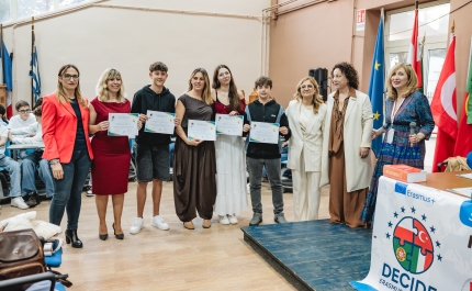 Alunos de Lagoa levam espírito europeu até Itália em intercâmbio Erasmus+