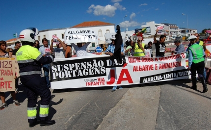 Radicalização da luta pela suspensão das portagens no Algarve!