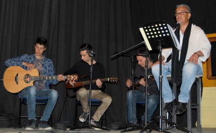 Abril celebrado com serão cultural na Sociedade Recreativa Progresso Olhanense