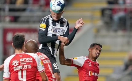 Sporting de Braga bate Portimonense com «bis» de Galeno e sobe a quarto