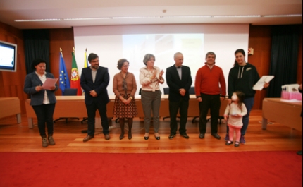 Câmara entrega chaves de fogos a 22 famílias