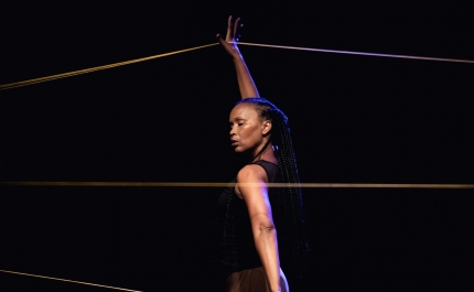 WORKSHOP: «DANÇAS DE LÁ_CORPOS DE CÁ» Com Bety Fernandes (Cabo Verde)
