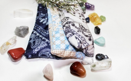 Workshop de almofadas aromáticas de relaxamento e meditação com pedras em Loulé