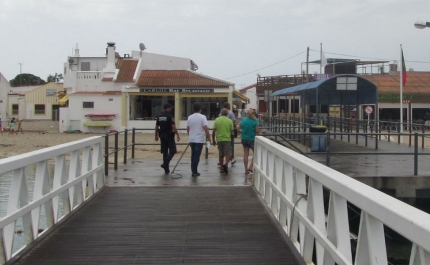 Polícia Marítima em operação conjunta com o veterinário municipal de Olhão