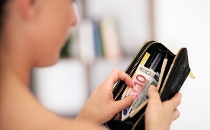 1/4 das pessoas de famílias que ganhavam até 650 euros perdeu todo o rendimento