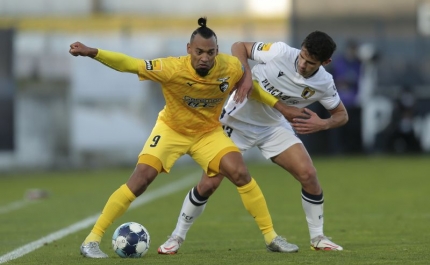 Portimonense vence Famalicão e sobe a quinto da I Liga