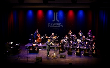 Orquestra de Jazz do Algarve e Rita RedShoes inauguram renovado Centro de Congressos de Lagoa  