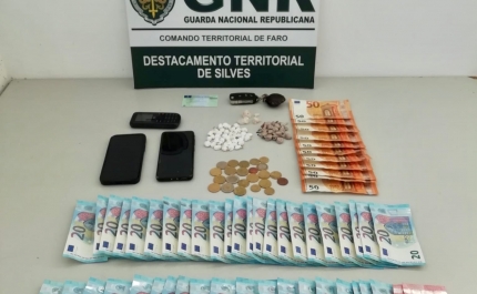 Detido na posse de 245 doses de cocaína e heroína em Lagoa