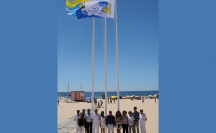 Praias de Castro Marim com Bandeiras Azul e Praia Acessível hasteadas 