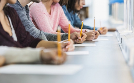 Primeira fase das candidaturas ao ensino superior termina hoje