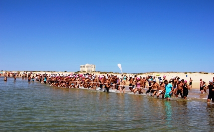 200 Atletas disputam 13ª Prova de Natação de Mar em Altura