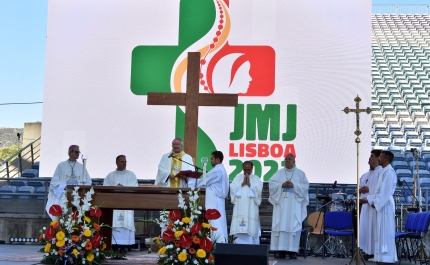 PEREGRINOS JÁ PARTIRAM PARA JORNADA MUNDIAL DA JUVENTUDE MAS DEIXAM MARCA EM LOULÉ