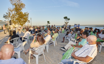 Coligação «Olhão Para Todos» apresenta candidatos perante quase 300 pessoas